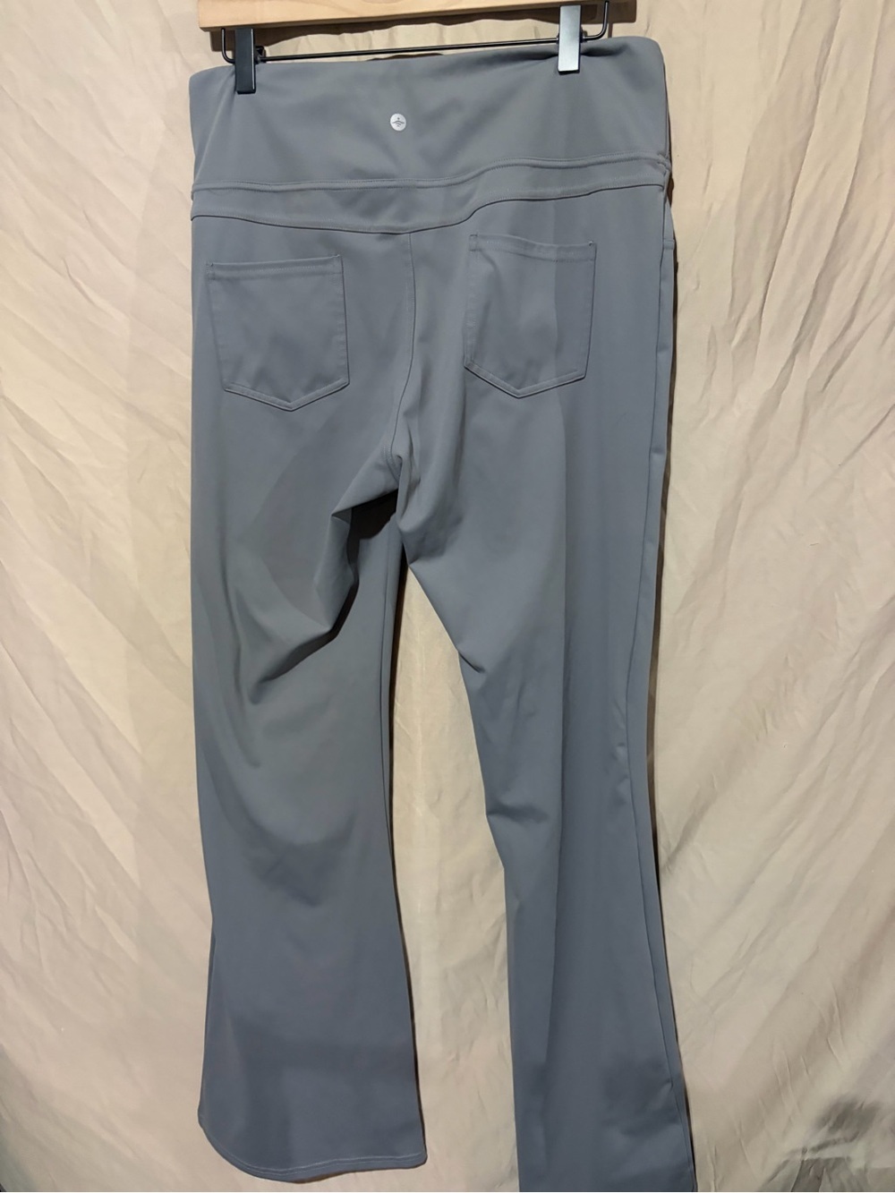 Halara pants - Picture 2 of 3